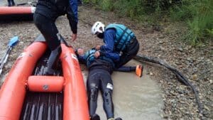 UR Pirineos Aplicacion de primeros auxilios