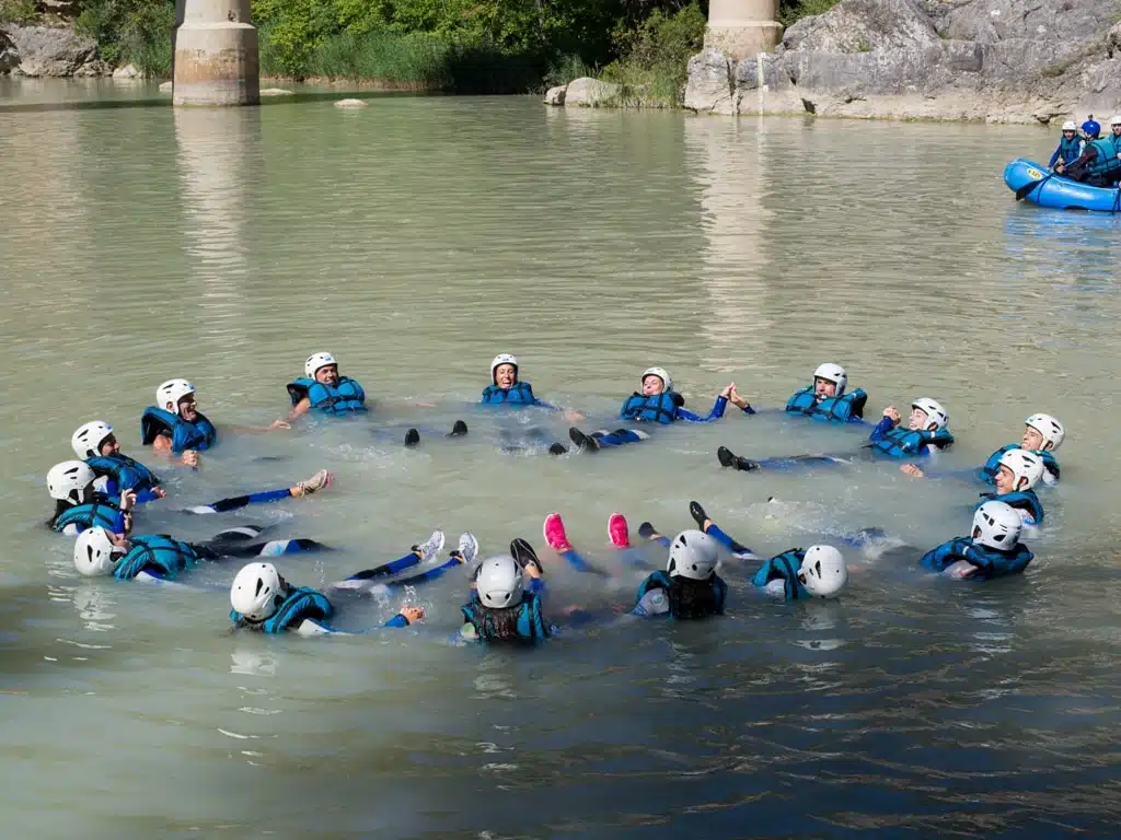 Outdoor-training-trabajo-de-grupo-para-empresas-en-Huesca