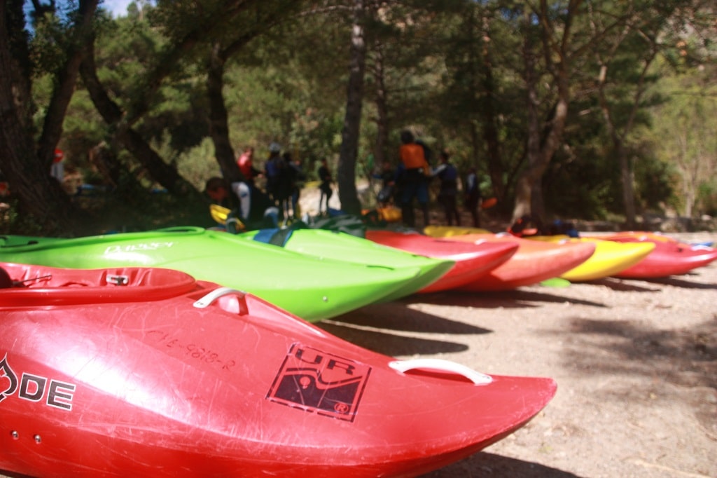 iniciacion-kayak-ur-pirineos|instalaciones ur pirineos recepción