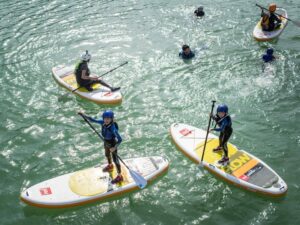 Descubre qué actividad de agua elegir en Murillo de Gállego: rafting, canoa o hidrospeed. Comparativa clara por nivel, edad, sensaciones y tipo de grupo.
