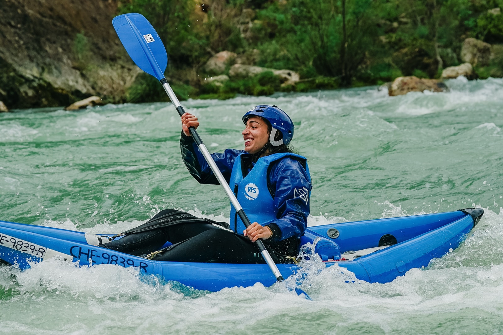 Qué es el open kayak: guía para principiantes en aguas bravas Qué es el open kayak: guía para principiantes en aguas bravas